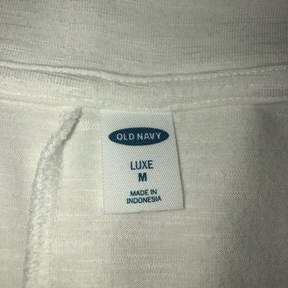 Old navy Beautiful top - Picture 6 of 6